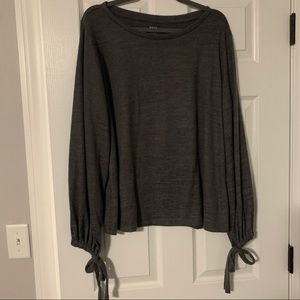 Super soft gray sweater- XXL